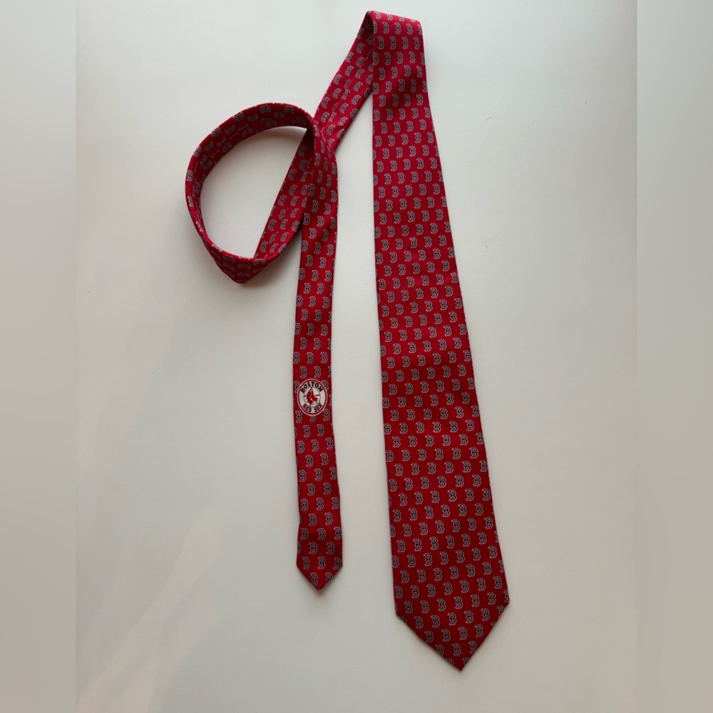 Vineyard Vines✖️Boston Red Sox Custom Collection 100% Silk Tie